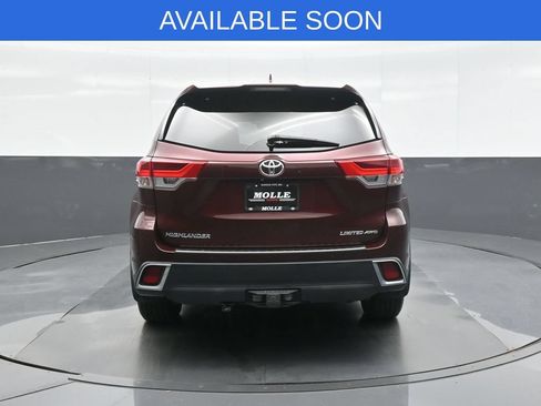 Used 2017 Toyota Highlander Limited Platinum AWD/4WD image 6
