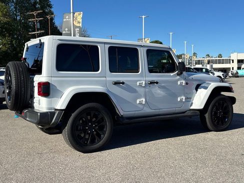 Used 2022 Jeep Wrangler Unlimited Sahara image 4