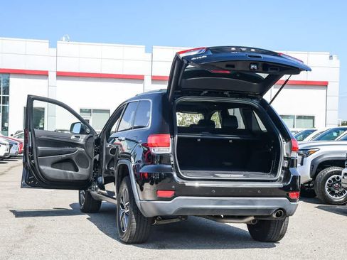Used 2019 Jeep Grand Cherokee Limited AWD/4WD image 28