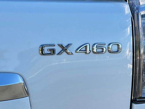 Certified 2021 Lexus GX 460 Premium w/ Premium Package image 24