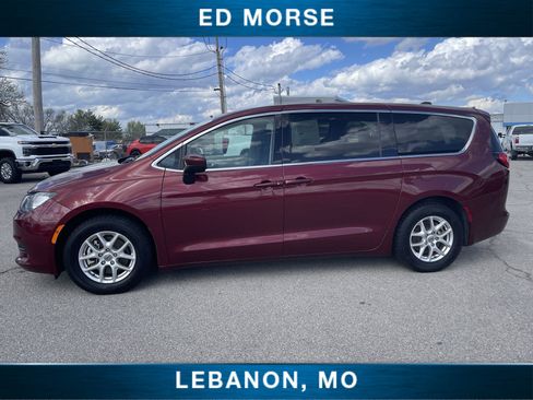 Used 2023 Chrysler Voyager LX FWD image 10