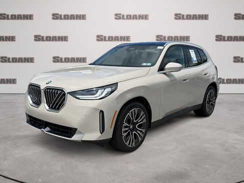 Used 2025 BMW X3 xDrive30i AWD/4WD image 1