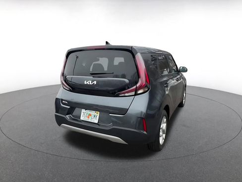 Used 2025 Kia Soul LX w/ LX Technology Package image 14