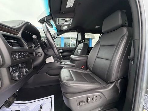 Used 2022 Chevrolet Tahoe LT w/ Luxury Package AWD/4WD image 32