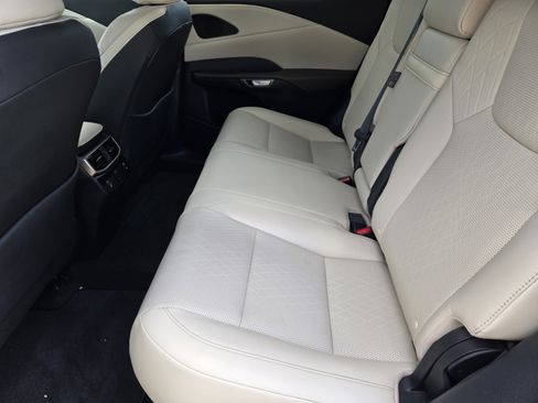 Used 2024 Lexus RX 350 Premium Plus w/ Convenience Package FWD image 28