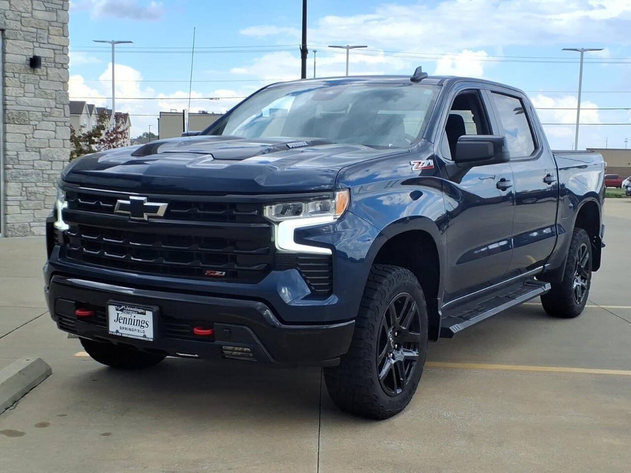 Used 2023 Chevrolet Silverado 1500 LT Trail Boss w/ Protection Package AWD/4WD image 2