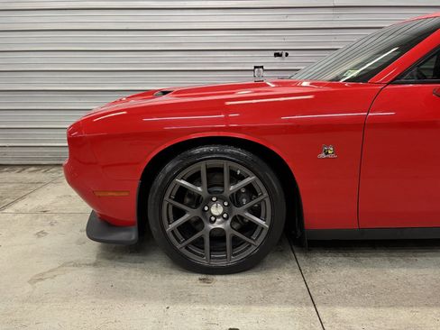 Used 2016 Dodge Challenger R/T Scat Pack image 4