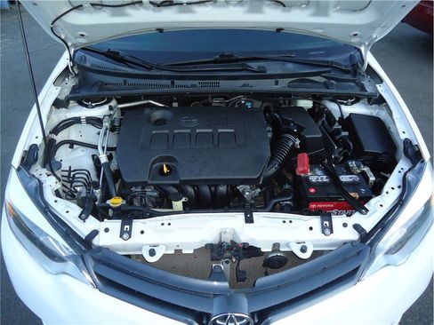 Used 2015 Toyota Corolla LE FWD image 27