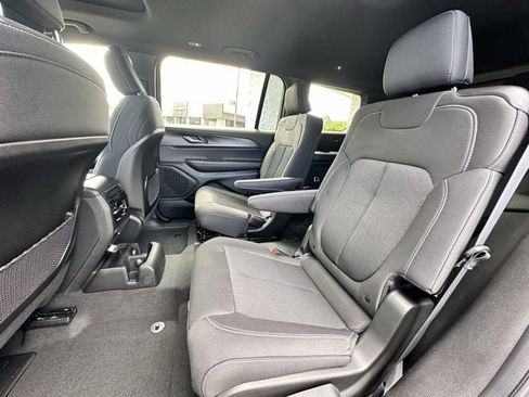 New 2025 Jeep Grand Cherokee L Laredo w/ Luxury Tech Group I image 25