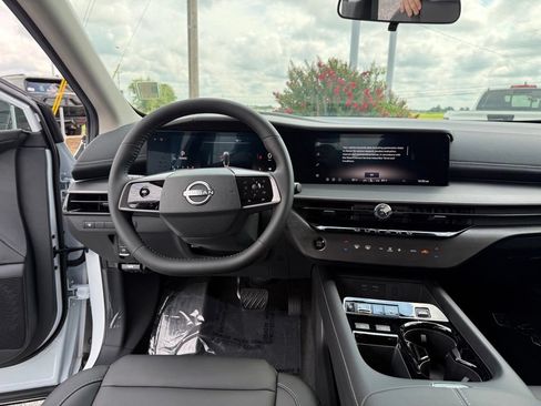New 2026 Nissan Murano SV AWD/4WD image 12