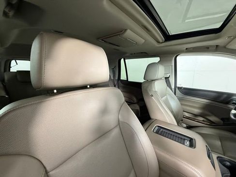 Used 2017 GMC Yukon SLT w/ Open Road Package image 37