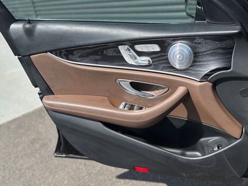 Used 2017 Mercedes-Benz E 300 4MATIC image 13