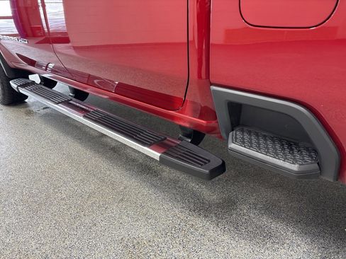 Used 2025 GMC Sierra 2500 SLT w/ SLT Premium Package image 10