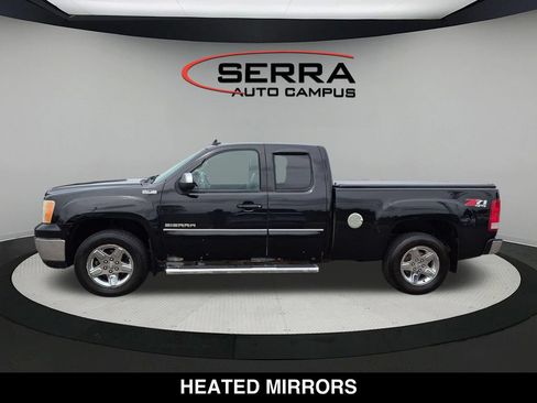 Used 2011 GMC Sierra 1500 SLT w/ All-Terrain Package AWD/4WD image 8
