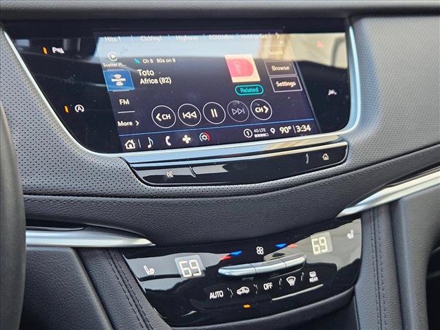 Used 2025 Cadillac XT6 Luxury FWD image 10