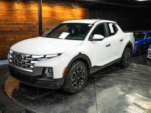 Used 2022 Hyundai Santa Cruz SE image 2