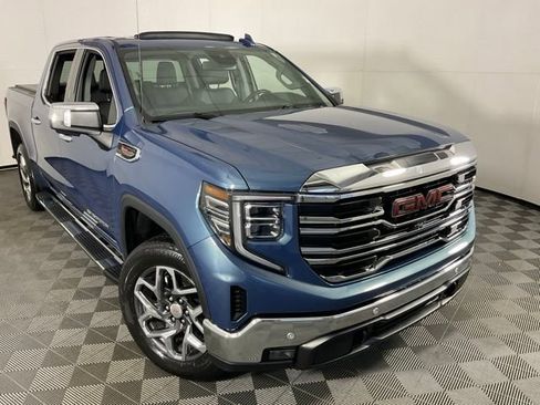 Used 2024 GMC Sierra 1500 SLT w/ SLT Premium Plus Package AWD/4WD image 52