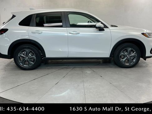 New 2026 Honda HR-V LX image 6