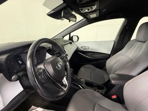 Used 2023 Toyota Corolla SE w/ Carpet Mat Package (TMS) FWD image 8