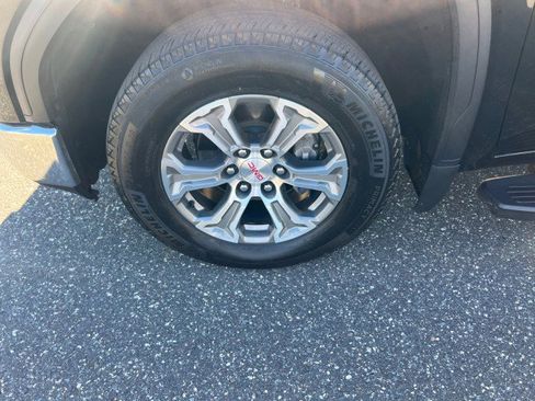 Used 2019 GMC Sierra 1500 SLE w/ SLE Value Package image 27