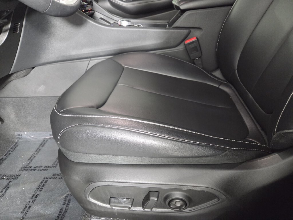 Used 2025 Jeep Grand Cherokee Limited w/ Black Appearance Package RWD image 10
