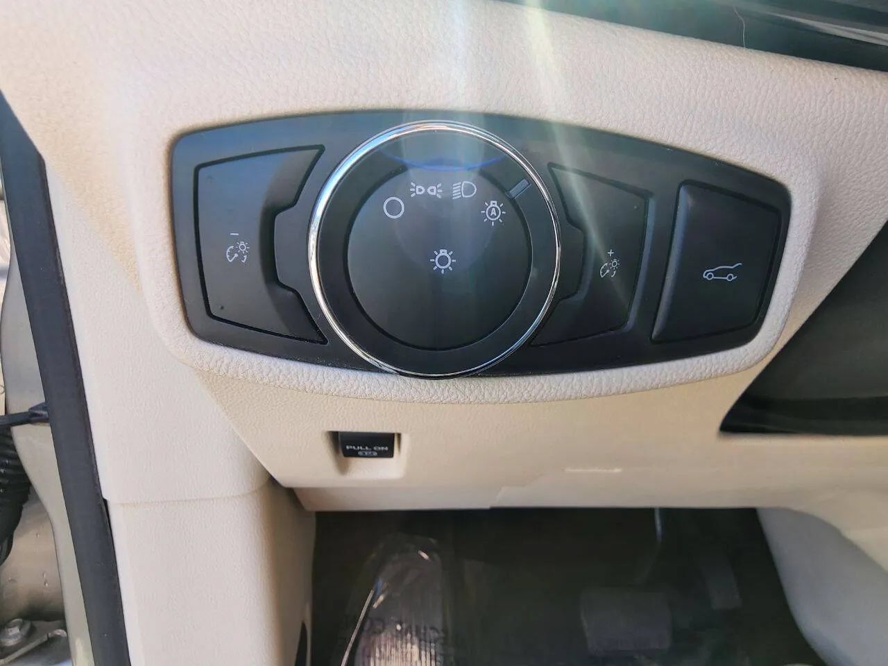 Used 2015 Lincoln MKC AWD w/ Equipment Group 102A Reserve image 17