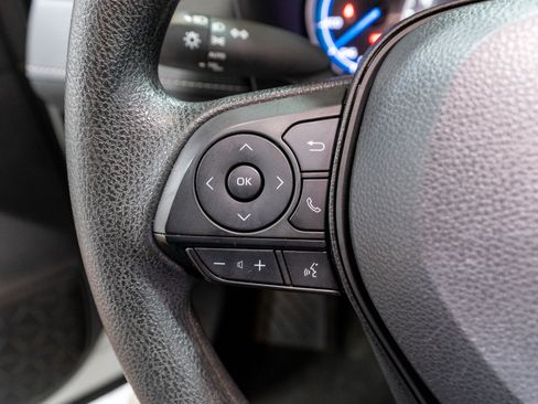 Used 2024 Toyota RAV4 XLE image 23