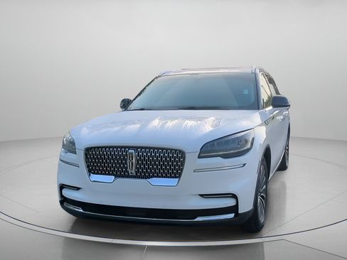 Used 2023 Lincoln Aviator Reserve w/ Equipment Group 201A RWD image 10