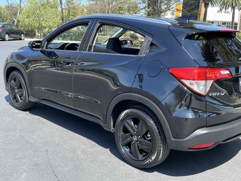 Used 2019 Honda HR-V EX image 40
