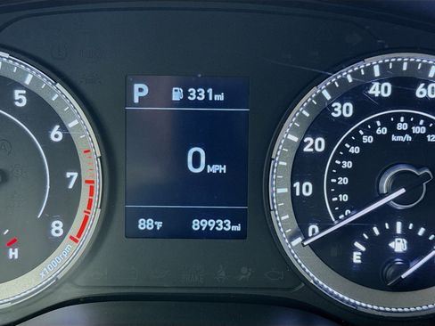 Used 2021 Hyundai Venue SE FWD image 8