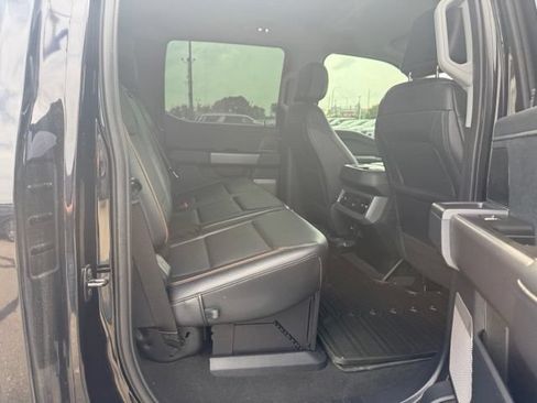 Used 2025 Ford F250 Lariat w/ Black Appearance Package AWD/4WD image 13