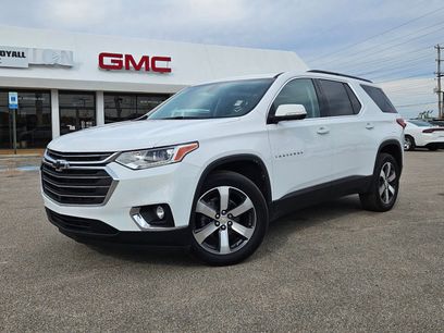 Used 2021 Chevrolet Traverse LT w/ LT Premium Package