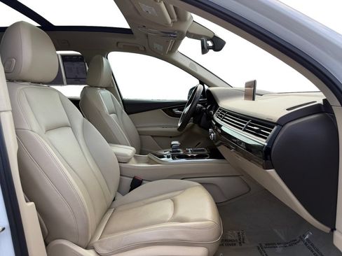 Used 2018 Audi Q7 3.0T Prestige w/ Prestige Package AWD/4WD image 17