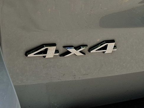 Used 2020 Jeep Grand Cherokee Limited AWD/4WD image 39