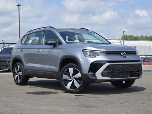 New 2025 Volkswagen Taos S image 28