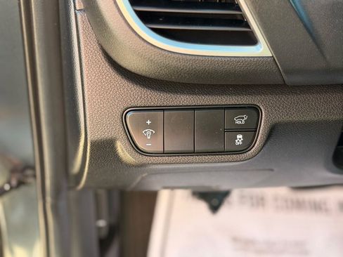 Used 2024 Kia Seltos SX w/ SX Sunroof Package AWD/4WD image 11