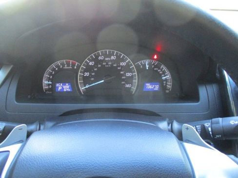 Used 2012 Toyota Camry SE w/ Leather Pkg image 20