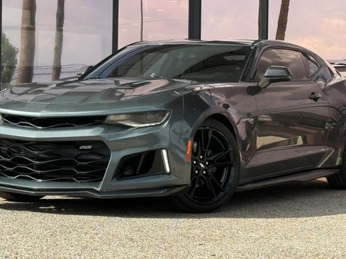 Used 2017 Chevrolet Camaro LT w/ RS Package RWD image 2