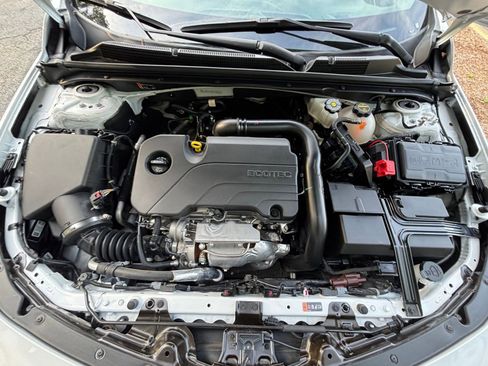 Used 2024 Chevrolet Malibu LT image 34