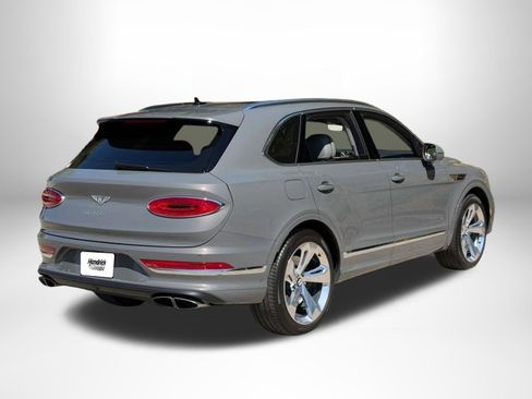 Certified 2025 Bentley Bentayga AWD/4WD image 8