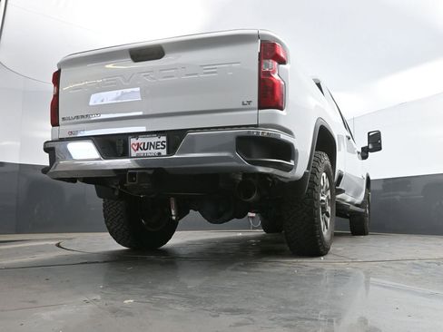 Used 2024 Chevrolet Silverado 2500 LT image 35
