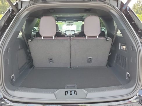 New 2026 Ford Explorer Platinum RWD image 11