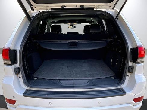 Used 2019 Jeep Grand Cherokee Altitude image 26