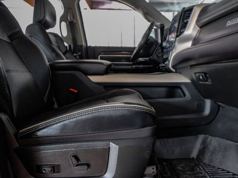 Used 2023 RAM 3500 Laramie AWD/4WD image 32