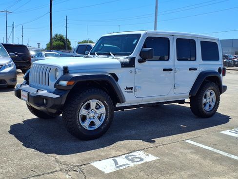 Used 2021 Jeep Wrangler Unlimited Sport w/ Sun And Sound Package AWD/4WD image 24
