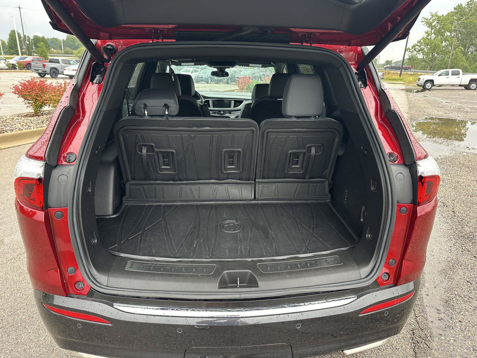 Used 2023 Buick Enclave Essence w/ Trailering Package, 5000 lbs. FWD image 31