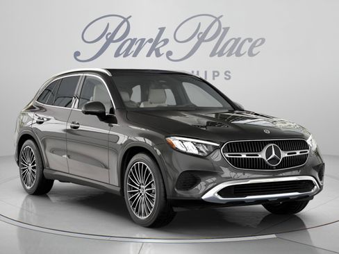 Used 2026 Mercedes-Benz GLC 300 4MATIC image 44