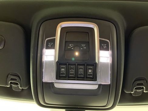 Used 2022 RAM 1500 Big Horn AWD/4WD image 38