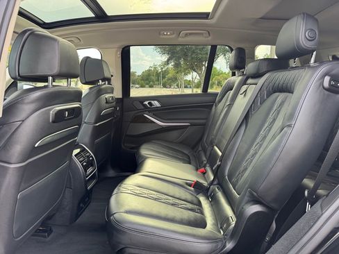 Used 2023 BMW X7 xDrive40i image 16