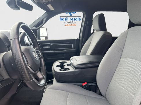 Used 2024 RAM 3500 Big Horn image 12